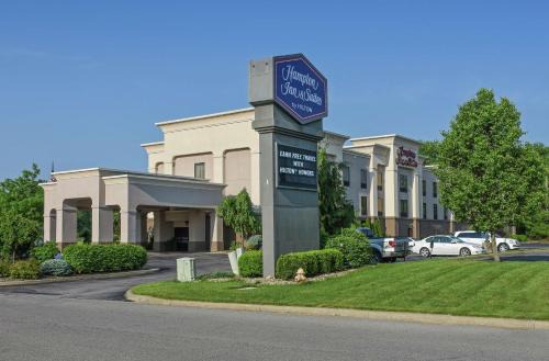 Canfield Hotel | Hampton Inn & Suites Youngstown-Canfield