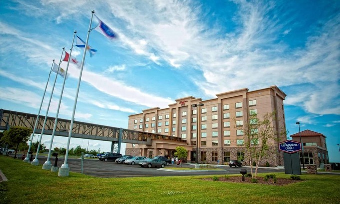 Membertou Hotel | Hampton Inn Sydney