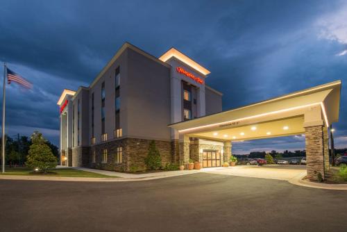 Waynesboro Hotel | Hampton Inn Waynesboro