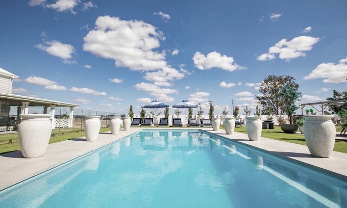 Wongamine House | Hamptons Farm Estate Luxe Retreat and Elegant Events