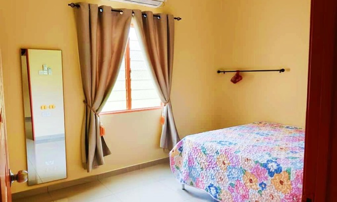 Klang House | Hanani Homestay
