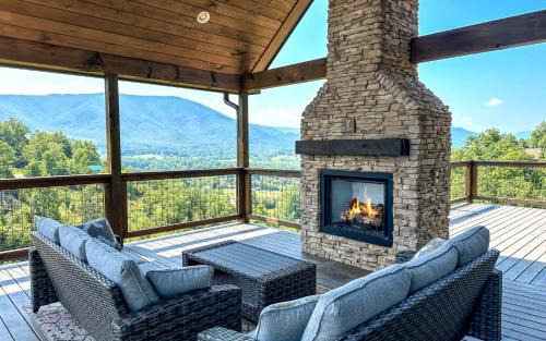 Gatlinburg - Pigeon Forge House | Hang Yer Hat