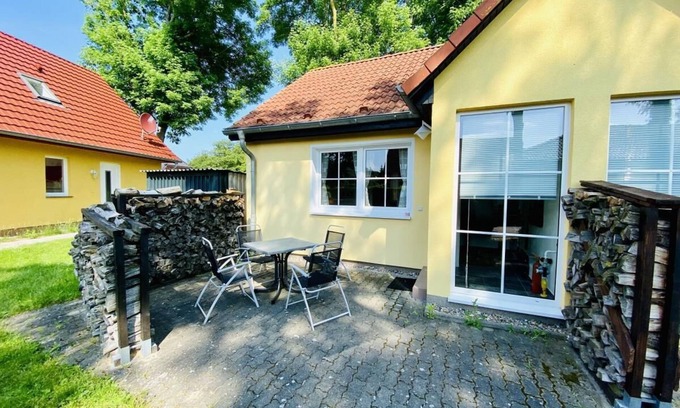 Diedrichshagen Apartment | Hanni, a few minutes to the beach