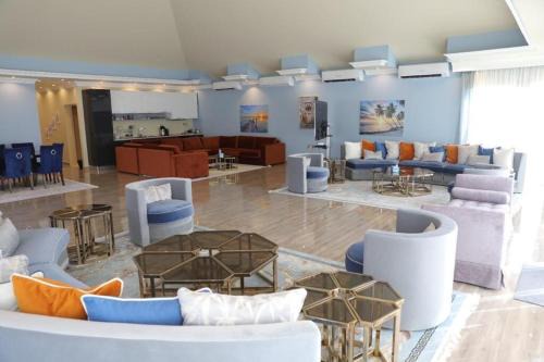 Al Gharbia Villa | Happiness Beach Villa