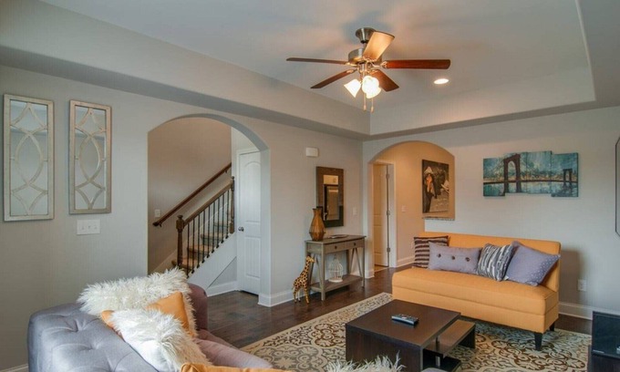 Bellevue House | Happy & Chill in West Nashville!