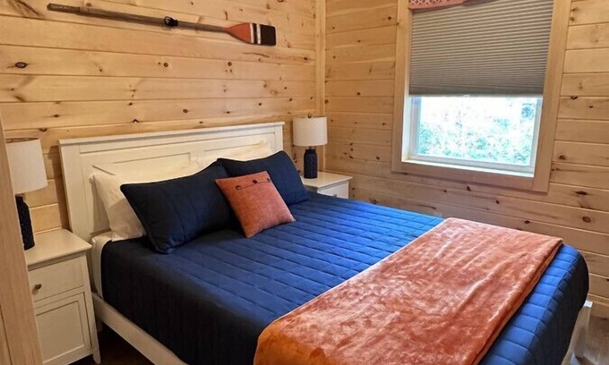 Town Hill Cottage | Harbor Hideaway - All you need & close to Acadia!