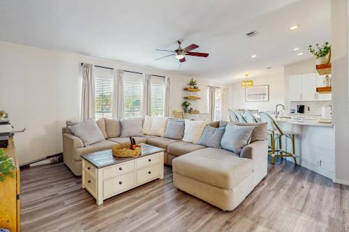 Gulf Cove House | Harbor Hideaway