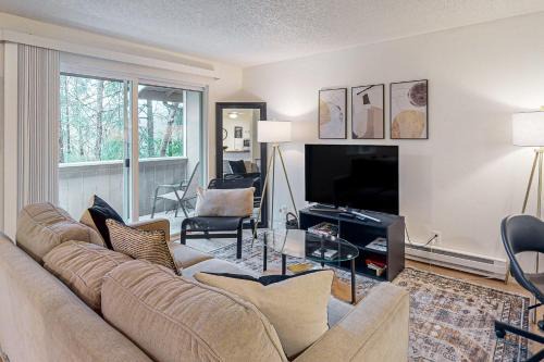 Poulsbo Apartment | Harborview Haven