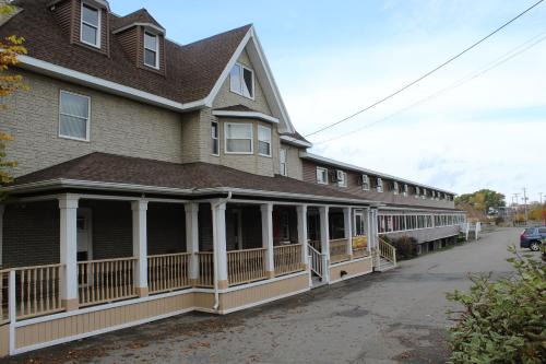 Sydney Hotel | Harbourview Inn and Suites