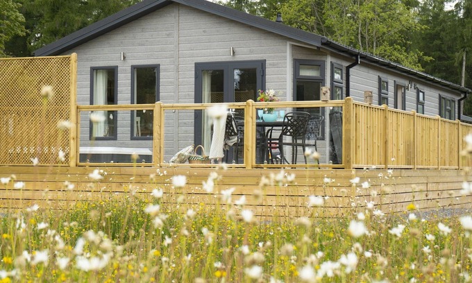 Ryther Apartment | Hares Leap - Lodge with Hot Tub