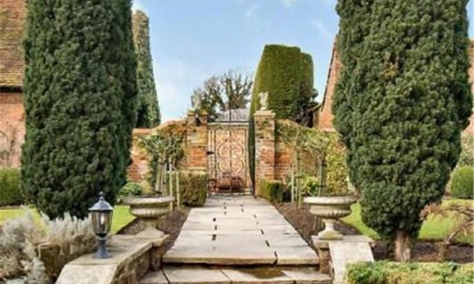 Harlington Bed & Breakfast | Harlington Manor