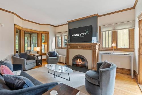 Linden Hills Villa | Harriet House