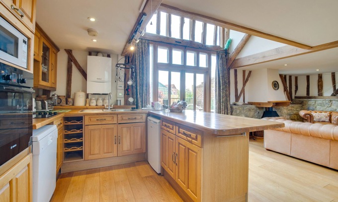 Cranbrook House | Hartley Dyke Barn - Two Bedroom House, Sleeps 4