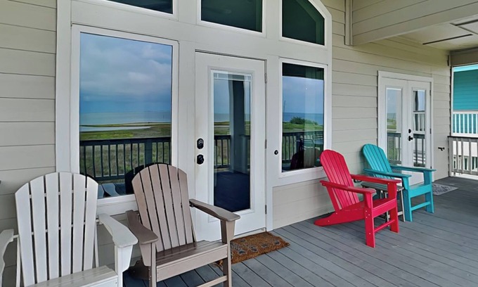Isla Del Sol House | Hasta Bay Vista Baby! | Waterfront Retreat, Hot Tub +BreathTaken sunset.