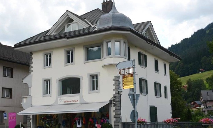 Zweisimmen Apartment | Haus am Bach by Interhome
