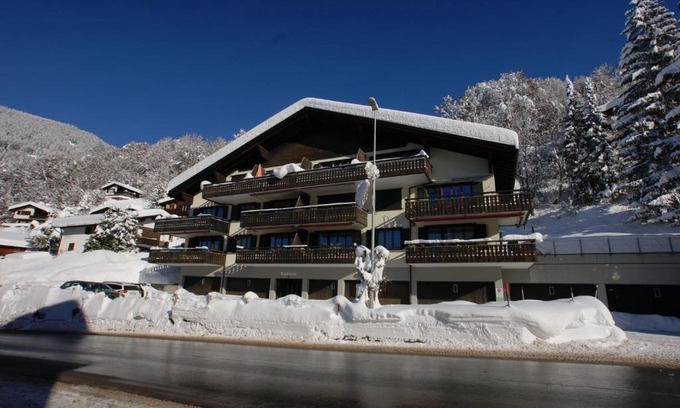 Klosters Dorf Apartment | Haus Euphrasia