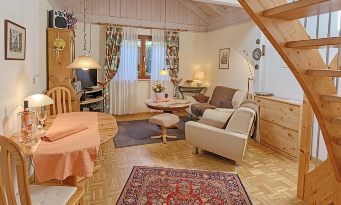 Bad Krozingen Apartment | Haus Sonnenschein - Holiday flat 1