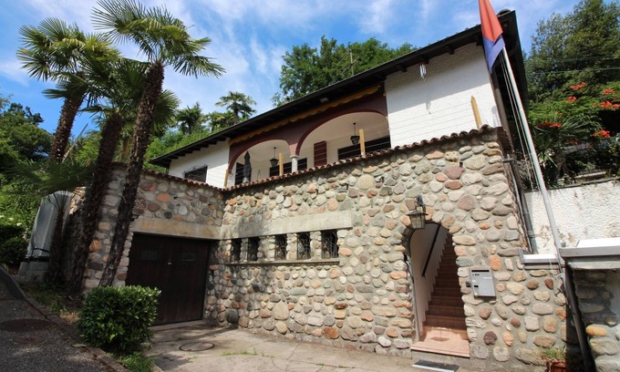 Purasca Villa | Haus Sonnenschein, Purasca, Switzerland