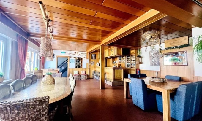Diemelsee House | Haus Zum Diemelsee, Cozy groups accommodation in beautiful surroundings!