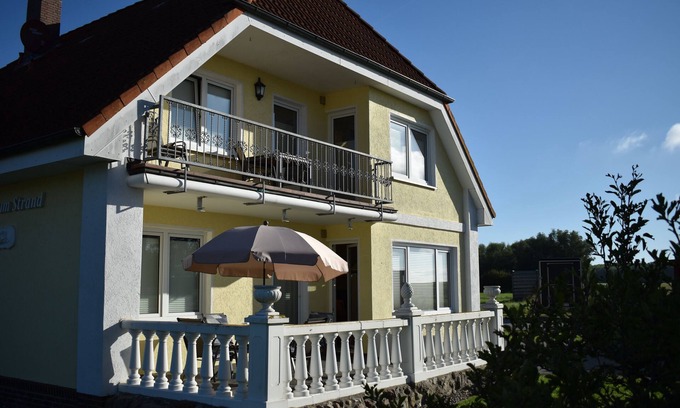 Dassow Apartment | Haus zum Strand "Perle" in beautiful nature close to the Baltic Sea in Barendorf