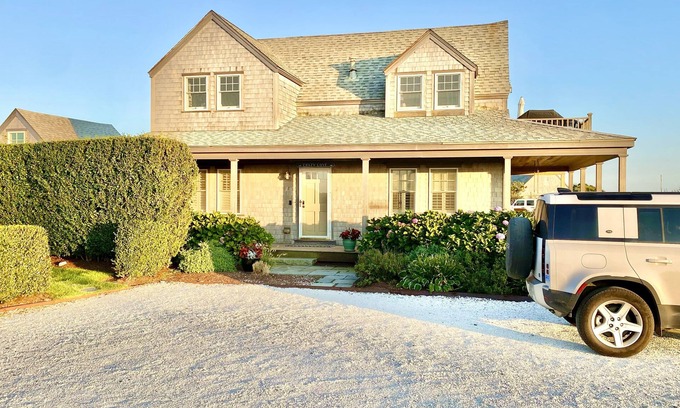 Madaket House | Have it all! The perfect Nantucket getaway for stunning ocean views and beaches!