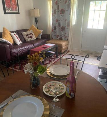Laval Apartment | Havre de paix