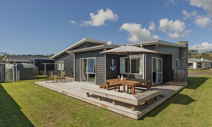 Cooks Beach House | Hawk Hill Getaway - Cooks Beach Holiday Home