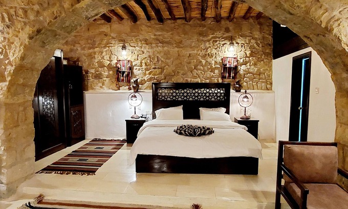 At-Taybeh Hotel | Hayat Zaman Hotel & Resort