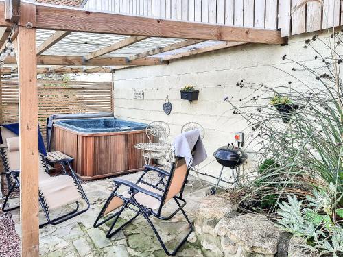 Great Hatfield House | Hayloft- Uk31532