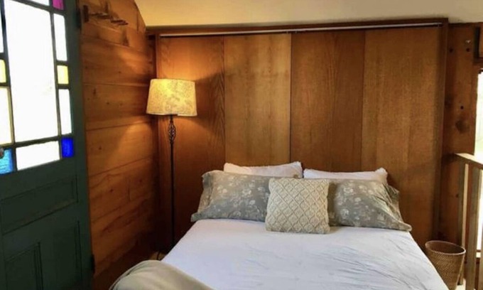Amazon Cottage | Hayward Cottage 250 meters from Hayward Field