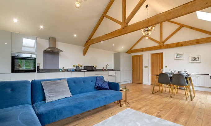 Stoke Holy Cross House | Hazel Barn - One Bedroom House, Sleeps 2
