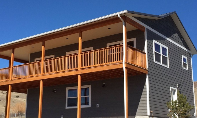 Emigrant House | Heart of Paradise Valley