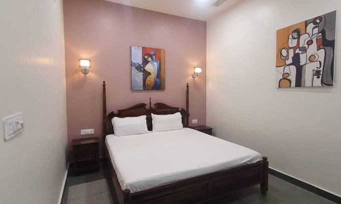Pink City House | Heart of the City Homestay by Rashmi