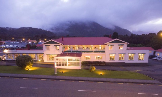 Fox Glacier Hotel | Heartland Hotel Fox Glacier