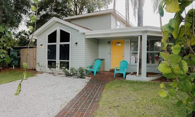 St. Petersburg - Clearwater House | Heated Pool Beach House~Hot Tub~Games~St Pete!