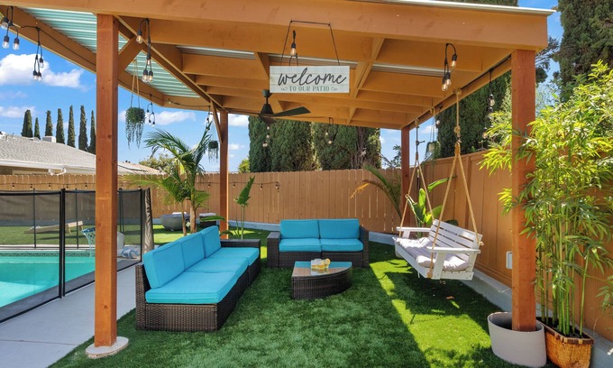 Tierrasanta House | Heated Pool+Gazebo+Private suit. Up to 16 guests!