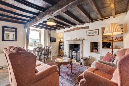 Worton House | Heather View