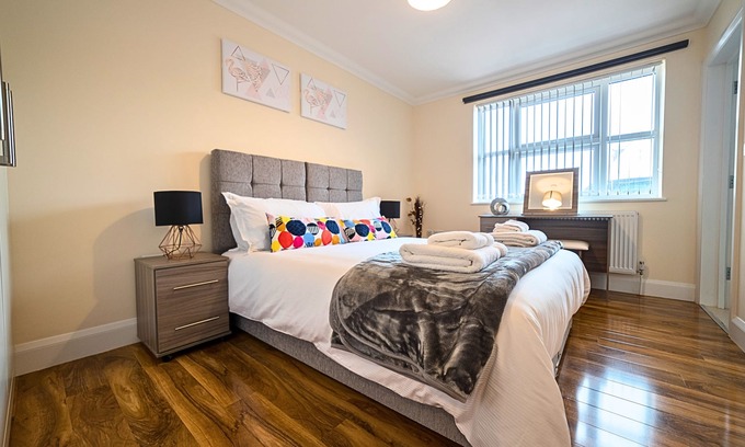 Heathrow Villages Apartment | Heathrow Apartment Peace and Proximity Near Heathrow Airport