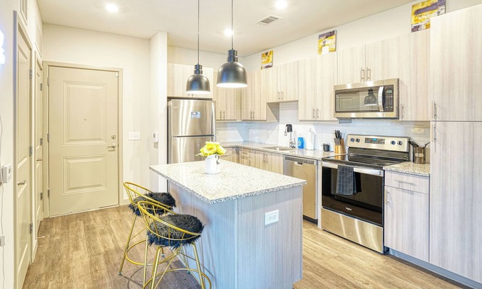 Northlake Apartment | Heavenly Retreat
