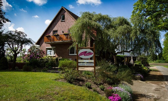 Volkwardingen House | Heidetraum Pension & Ferienwohnung Arndt