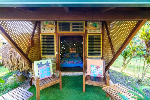 Ha'apiti House | Heimanarii's Lodge - Fare Fetia