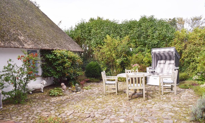 Bordelum House | Heimathafen, Reetdachhaus, Alleinlage, Kamin, Großer Garten, Ruhe