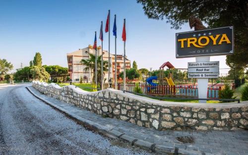 Ezine Hotel | Helen Troya Hotel Geyikli