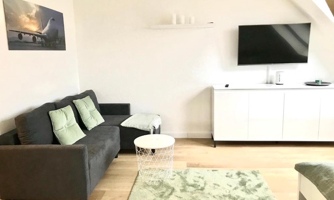 Glesien Apartment | Helles und ruhiges Apartment direkt am Flughafen Leipzig Halle