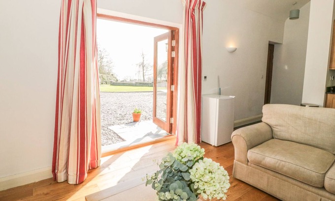 Penmon Cottage | HEN STABL, family friendly, country holiday cottage in Llangoed