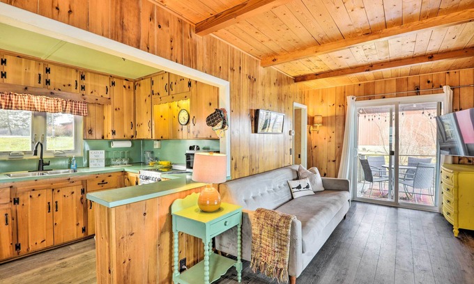 Limerick Cottage | Henderson Harbor Cottage w/Lake Access!