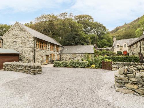 Fairbourne House | Hendoll Barn