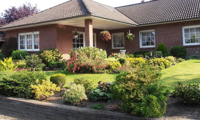 Silberstedt Apartment | Henningsen: Apartment with private entrance and terrace - Ferienwohnung Henningsen