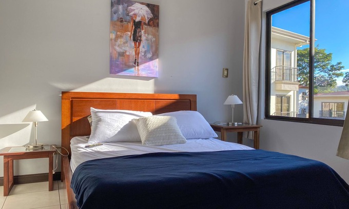 Heredia Apartment | *HEREDIA* |NEAR: AIRPORT & CONVENTION CENTER | 2B APT | NICE BALCONY