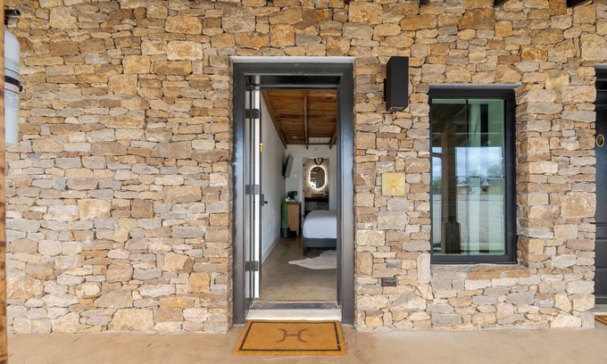 Albany Hotel | Hereford Motel